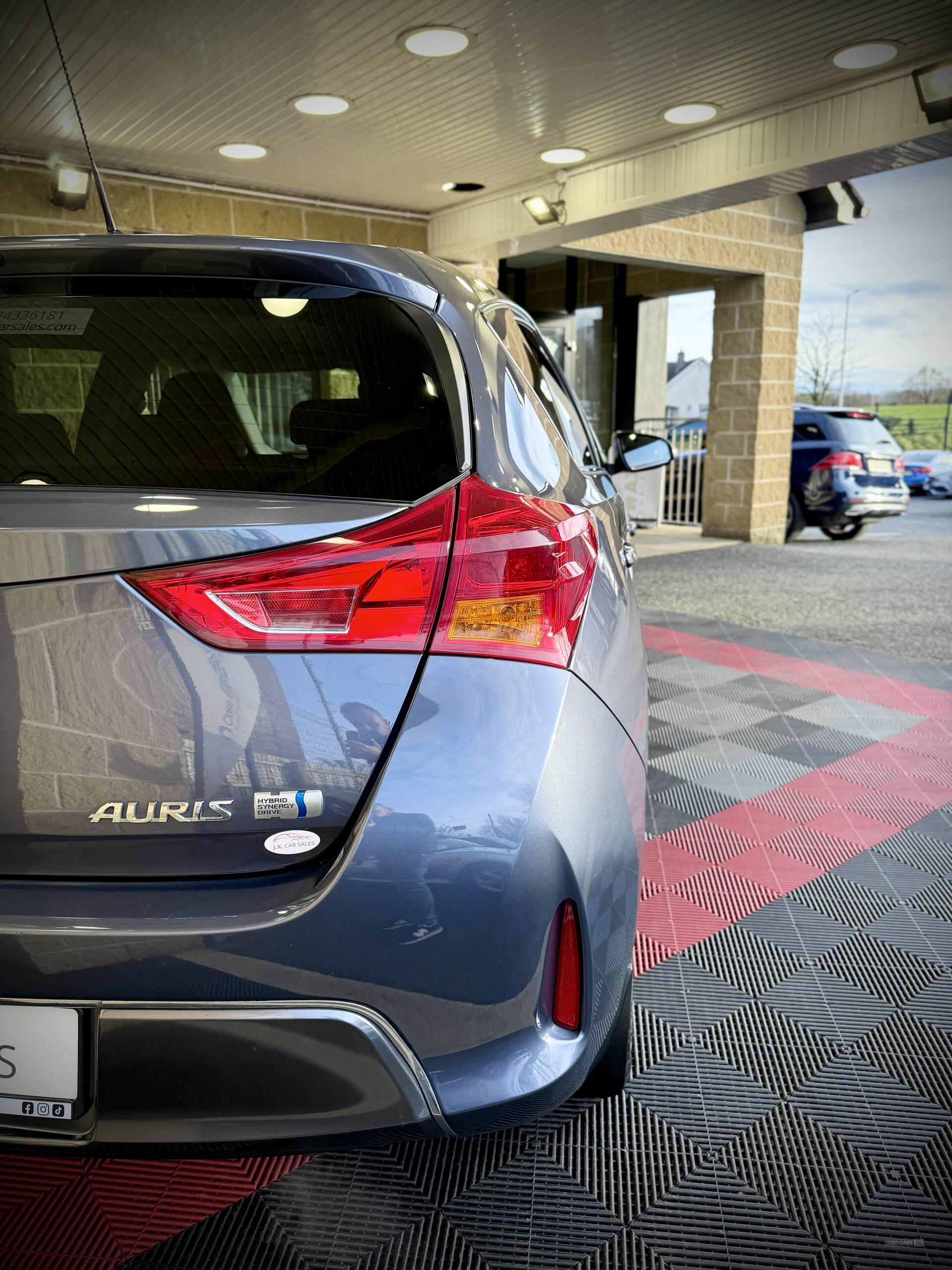 Jun 2014 Toyota Auris 1.8 VVTi Hybrid Icon+ 5dr CVT Auto
