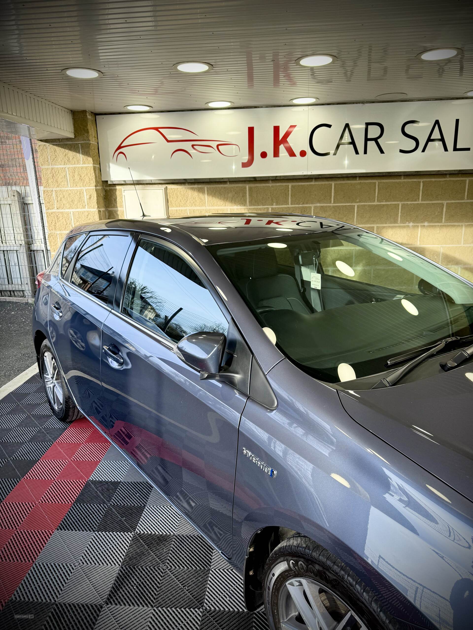 Jun 2014 Toyota Auris 1.8 VVTi Hybrid Icon+ 5dr CVT Auto
