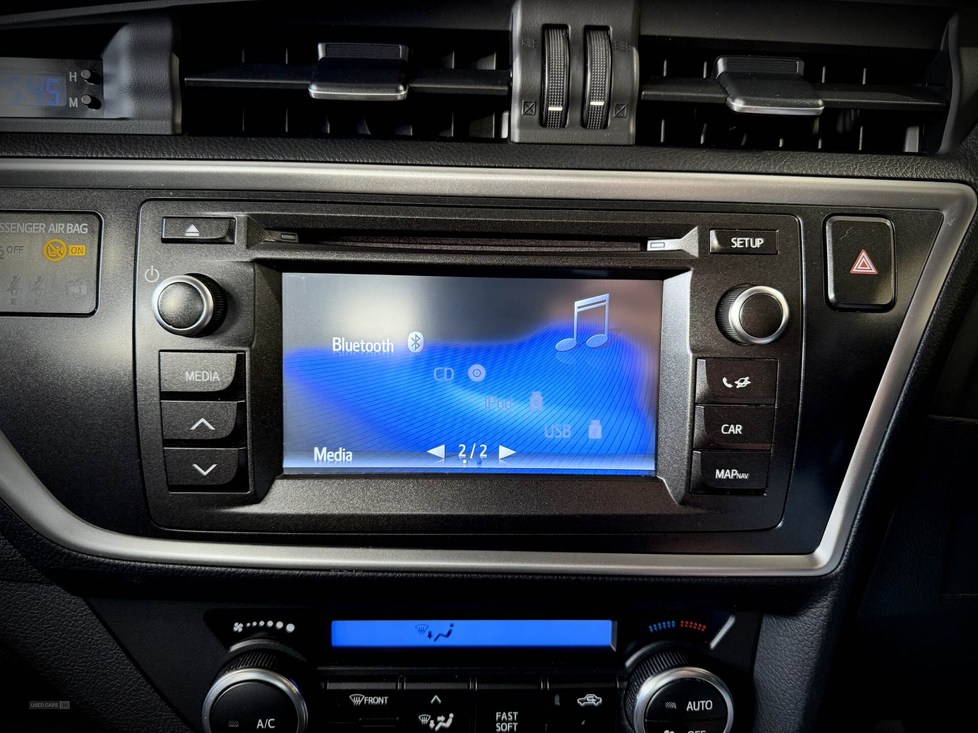 Jun 2014 Toyota Auris 1.8 VVTi Hybrid Icon+ 5dr CVT Auto