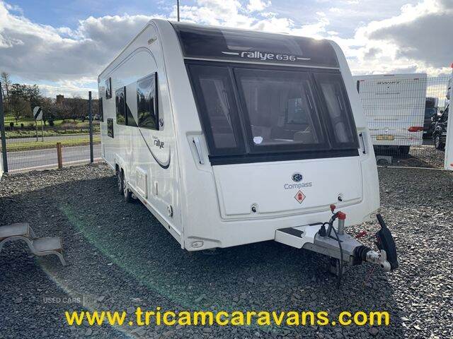 2016 Compass Rallye 636/6 Twin Axle, Fixed Bunks, Double Dinette, Mover