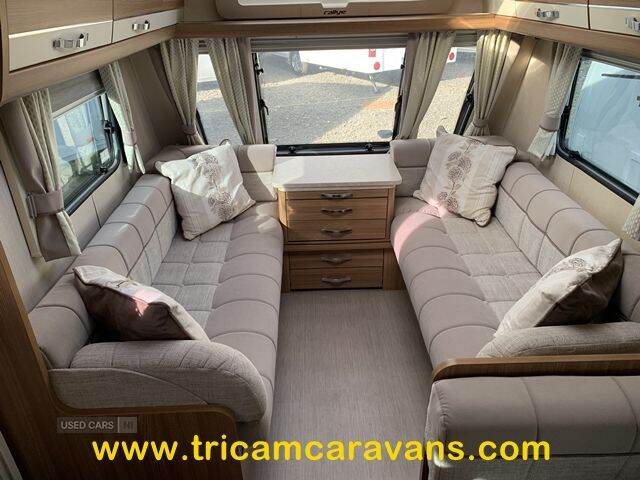 2016 Compass Rallye 636/6 Twin Axle, Fixed Bunks, Double Dinette, Mover