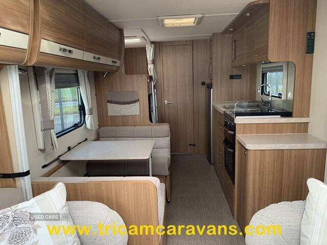 2016 Compass Rallye 636/6 Twin Axle, Fixed Bunks, Double Dinette, Mover