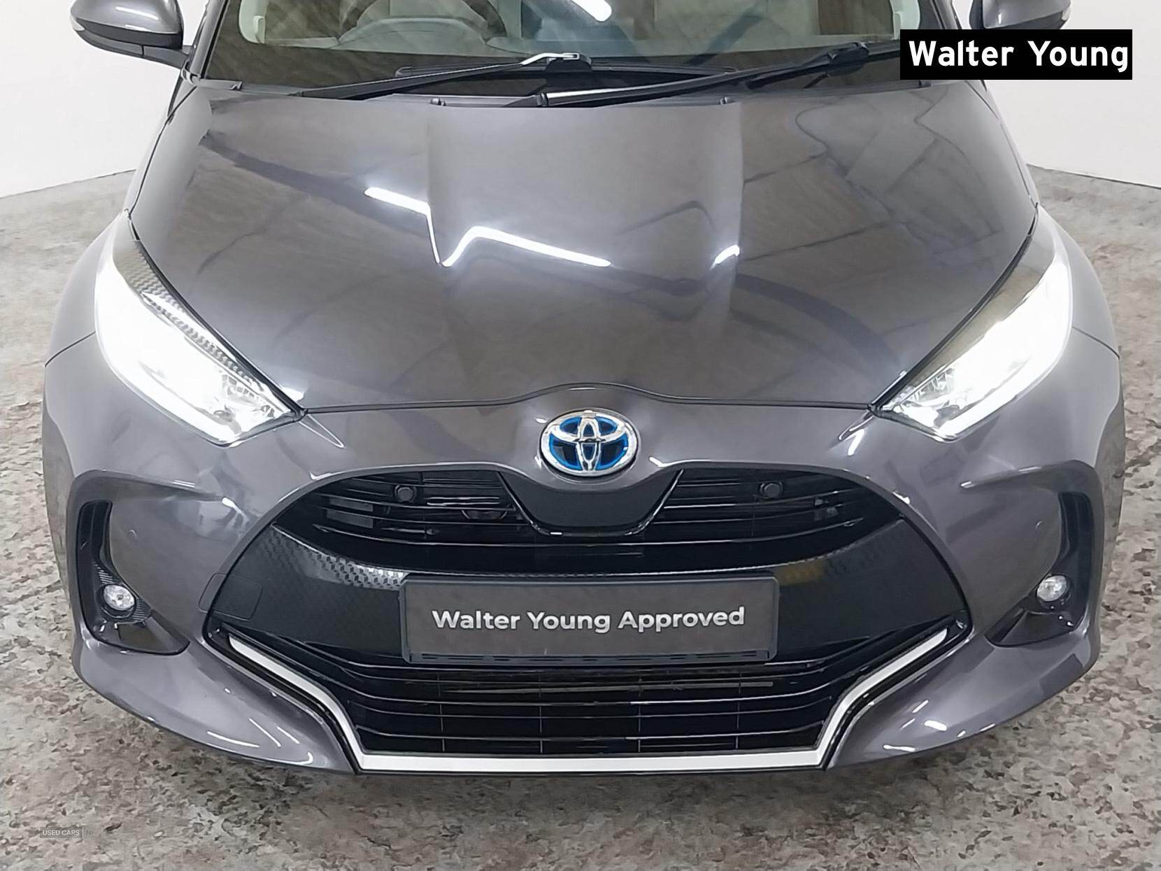 Nov 2021 Toyota Yaris 1.5 Hybrid Excel 5dr CVT