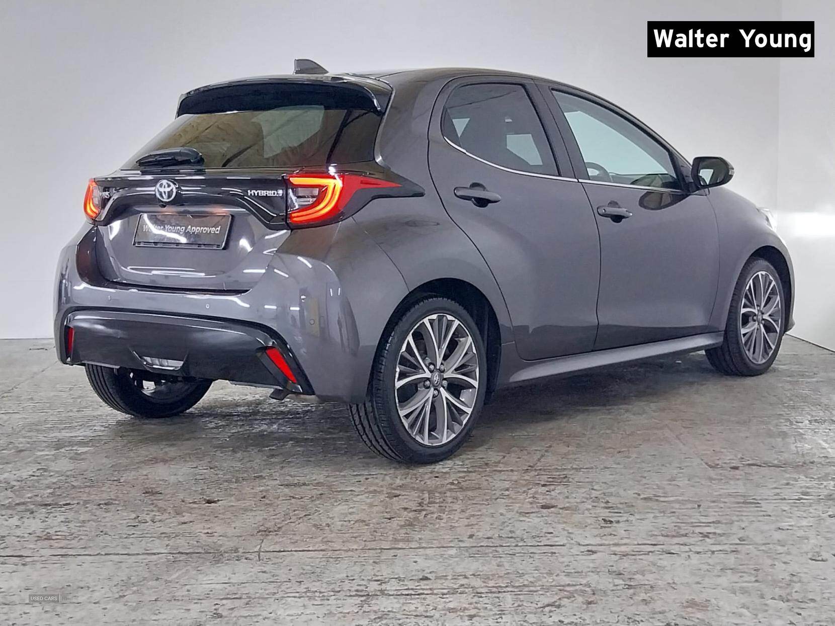Nov 2021 Toyota Yaris 1.5 Hybrid Excel 5dr CVT