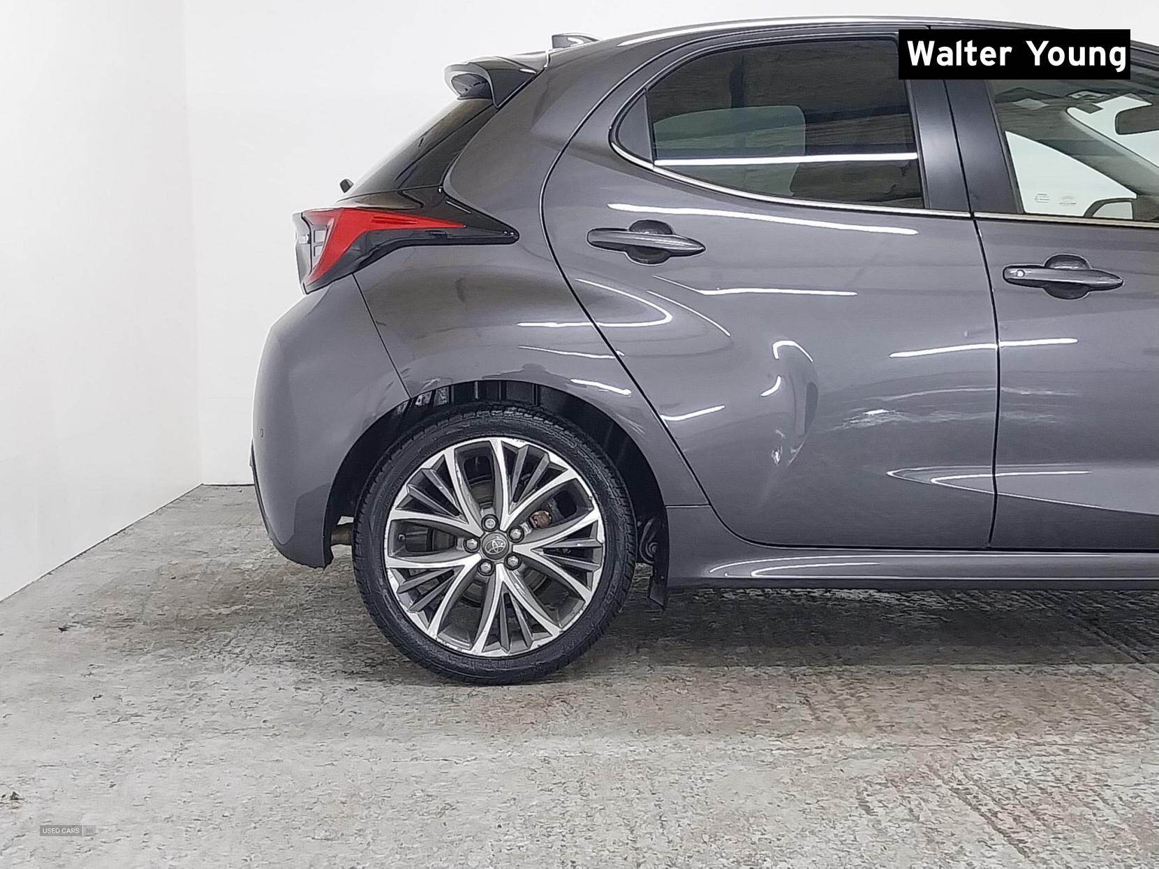Nov 2021 Toyota Yaris 1.5 Hybrid Excel 5dr CVT