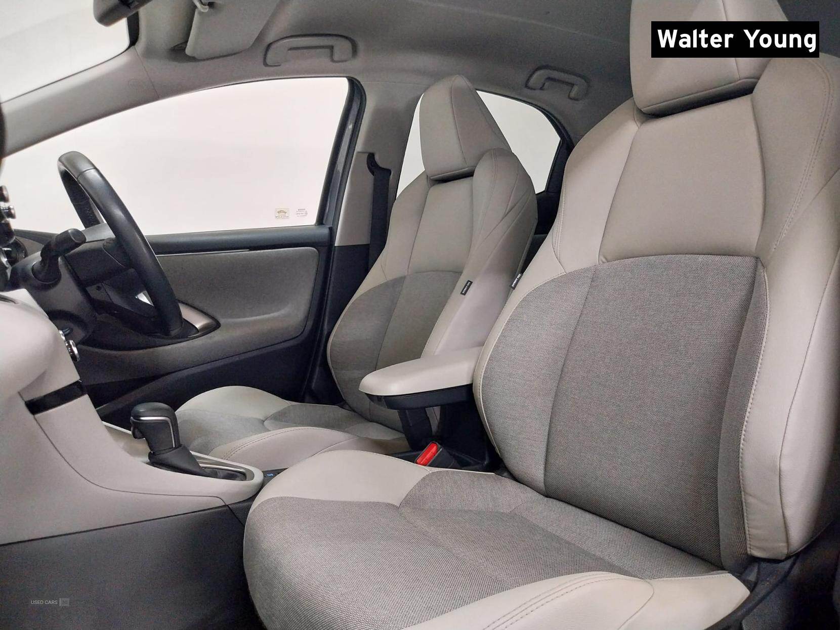 Nov 2021 Toyota Yaris 1.5 Hybrid Excel 5dr CVT