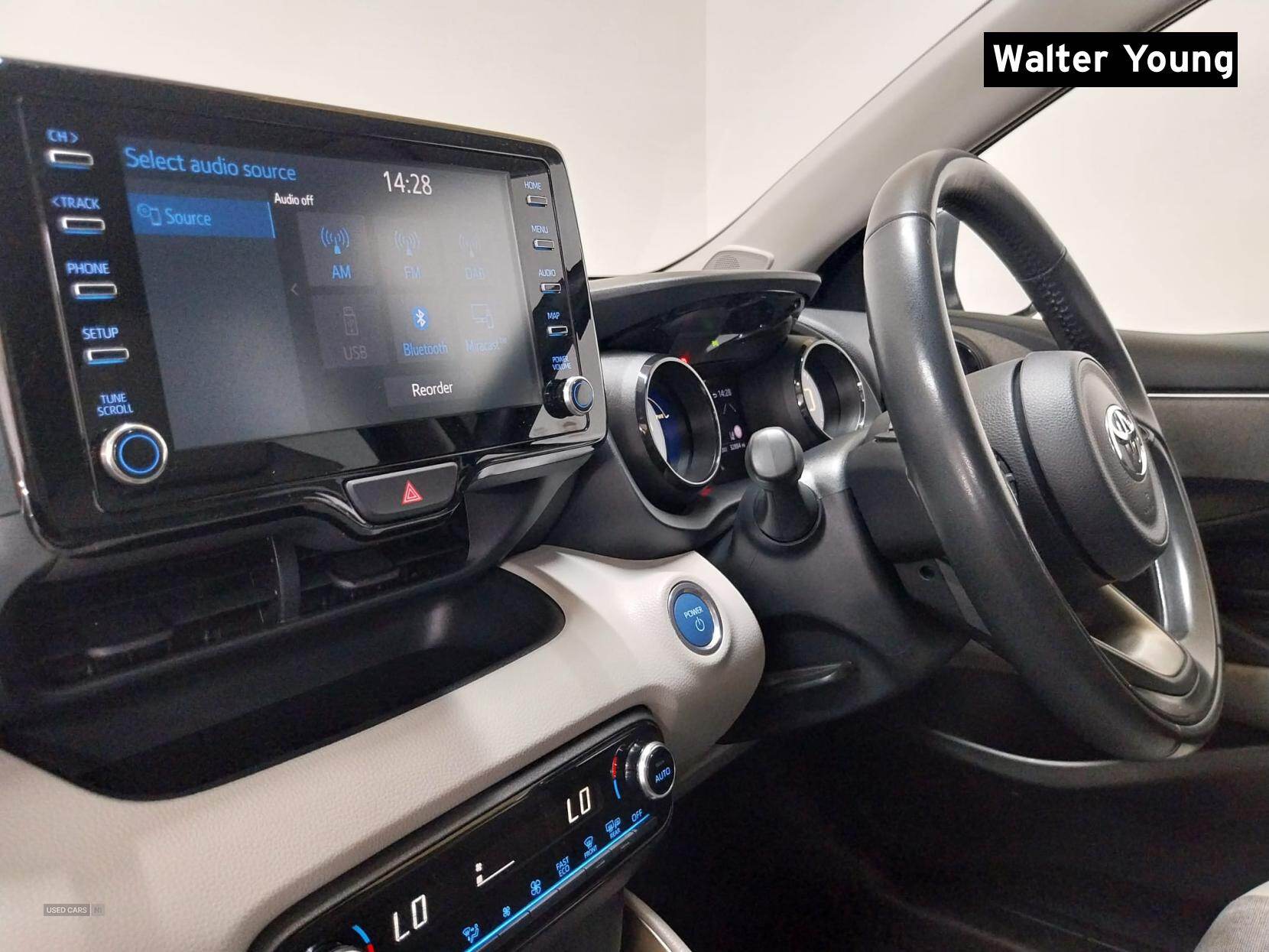 Nov 2021 Toyota Yaris 1.5 Hybrid Excel 5dr CVT