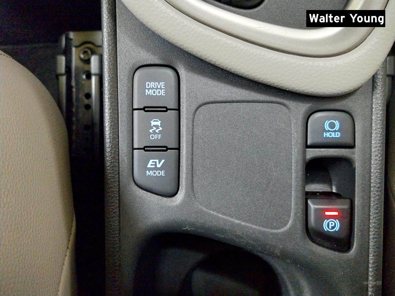 Nov 2021 Toyota Yaris 1.5 Hybrid Excel 5dr CVT