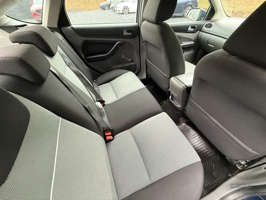 Mar 2011 Ford Focus 1.6 Zetec 5dr
