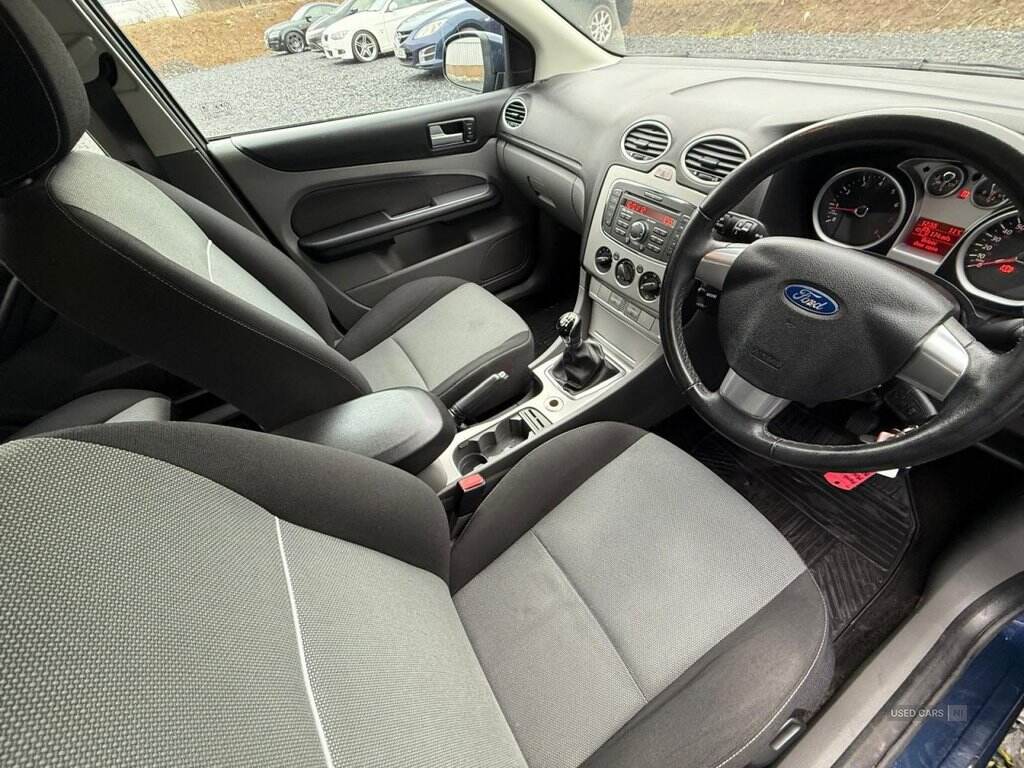 Mar 2011 Ford Focus 1.6 Zetec 5dr
