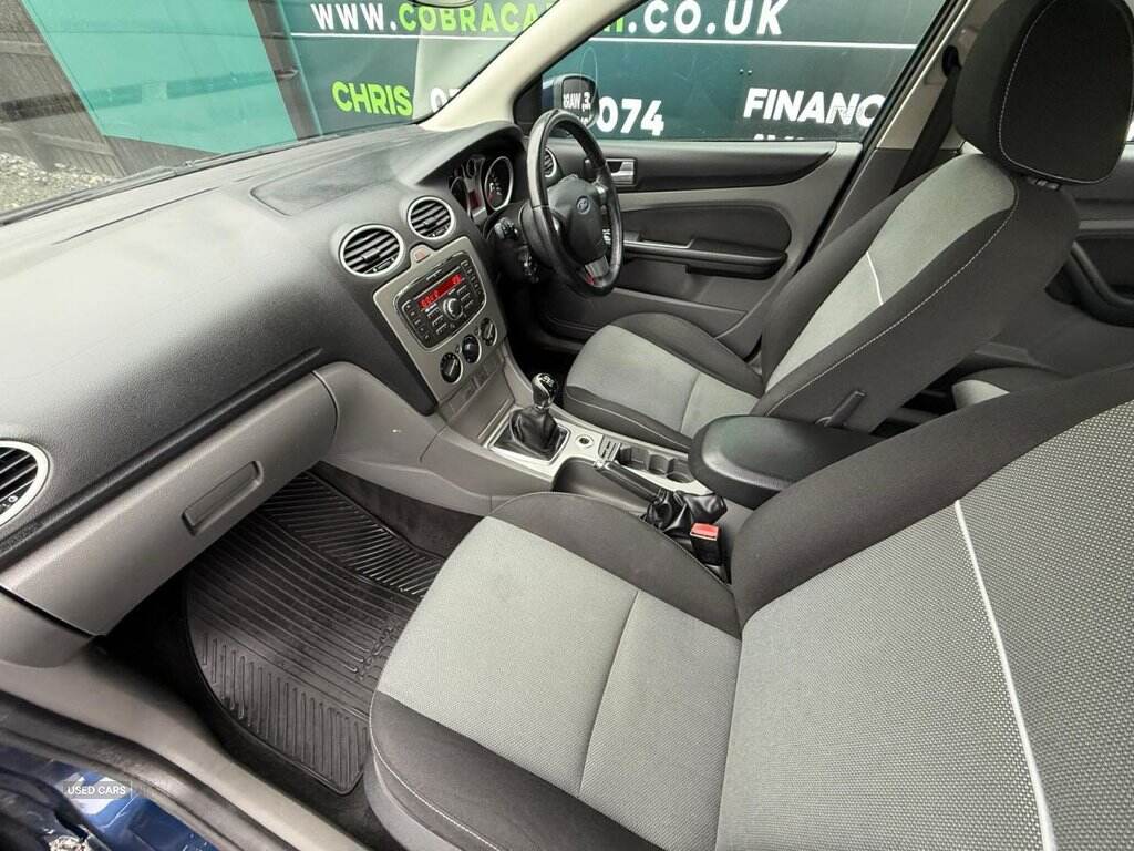 Mar 2011 Ford Focus 1.6 Zetec 5dr