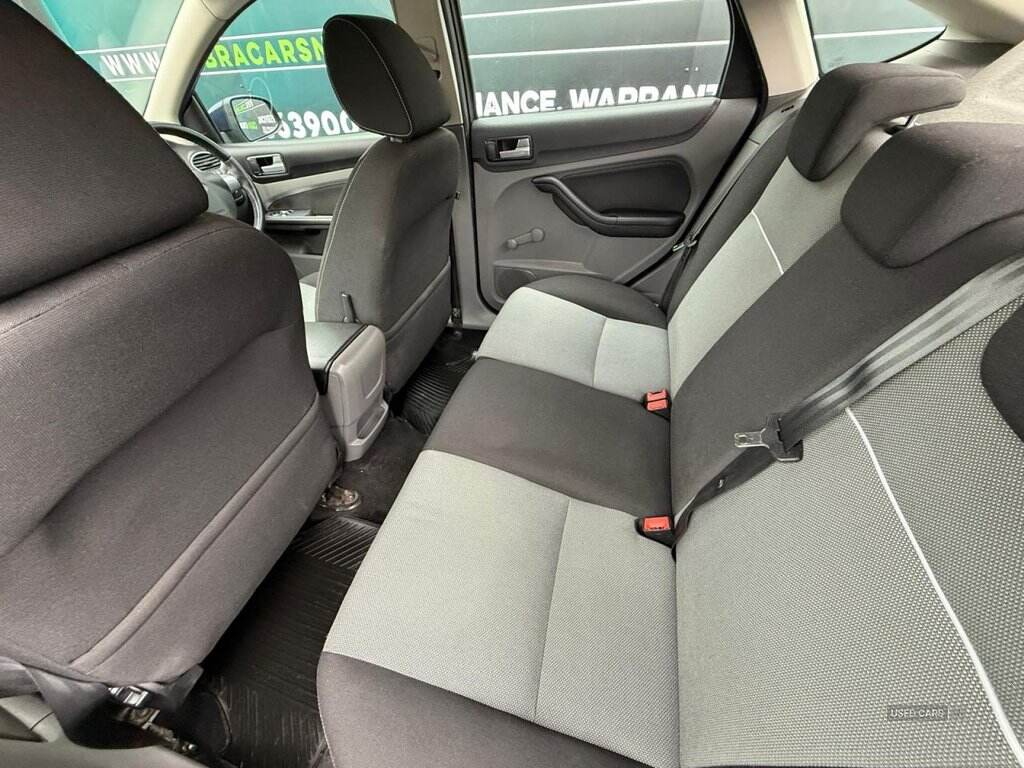 Mar 2011 Ford Focus 1.6 Zetec 5dr