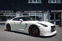 Nissan GT-R COUPE in Down