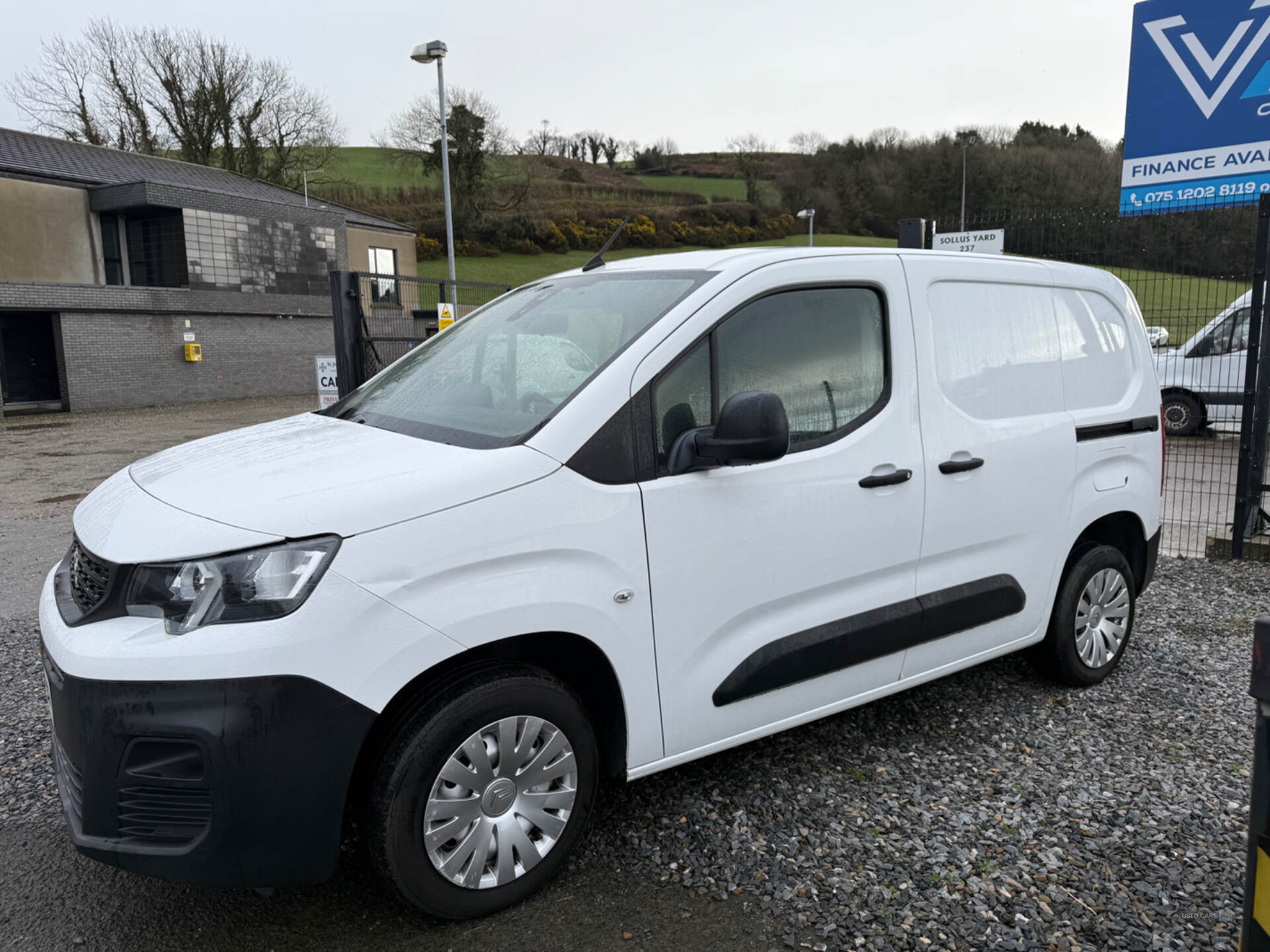 Peugeot Partner STANDARD DIESEL in Derry / Londonderry