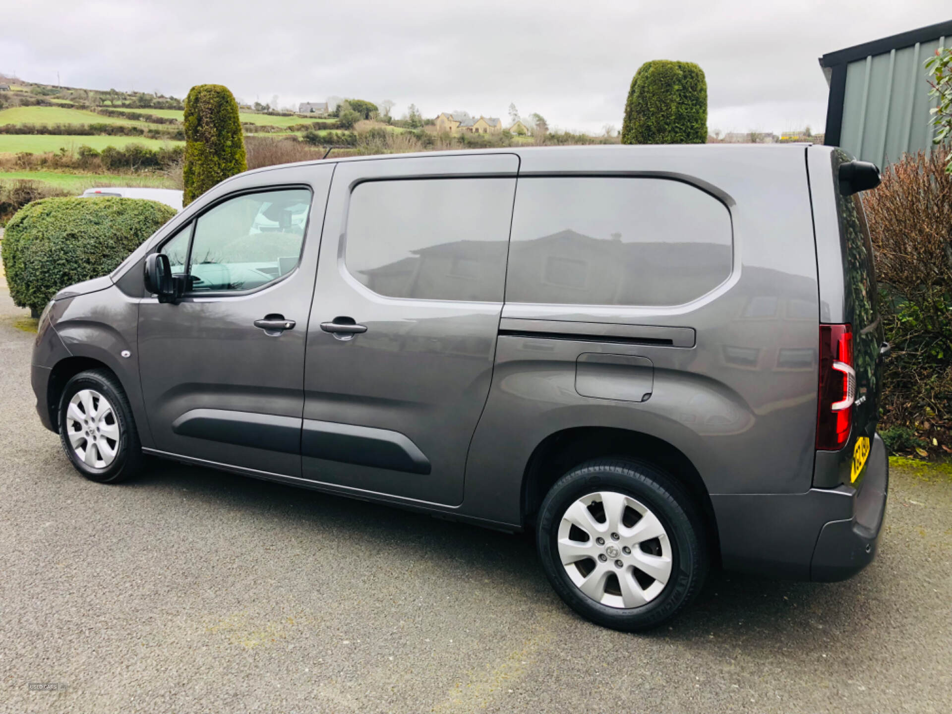 May 2022 Vauxhall Combo 2300 1.5 Turbo D 100ps H1 Elite Van [6 Speed]