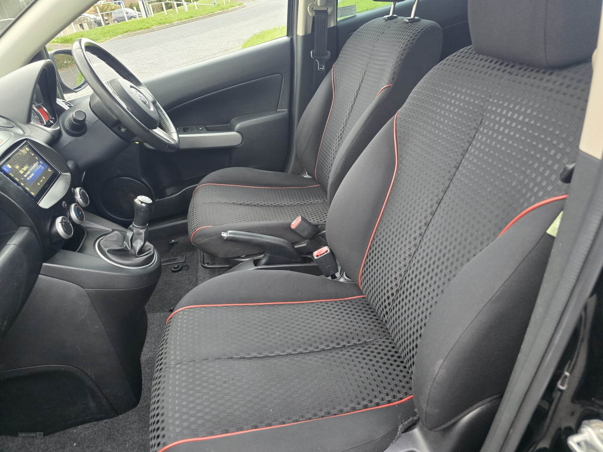Sep 2012 Mazda Mazda2 1.3 Venture Edition 5dr