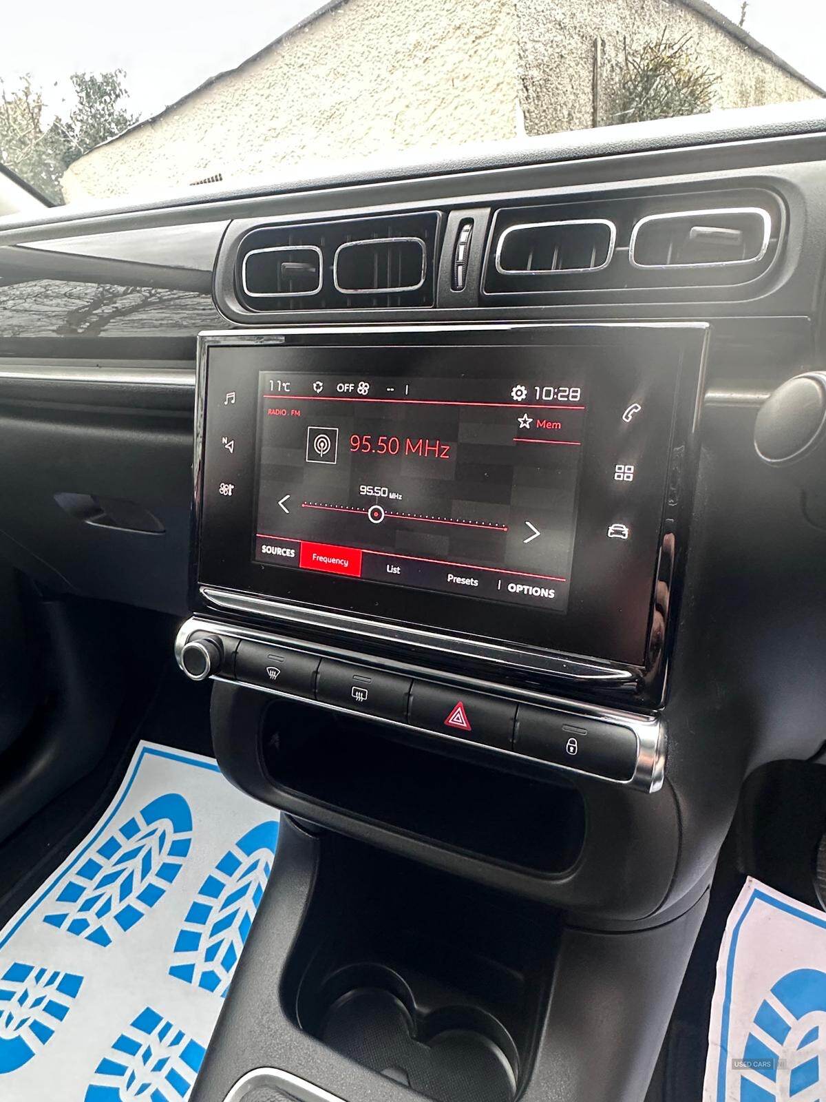 May 2017 Citroen C3 1.2 PureTech 82 Flair 5dr