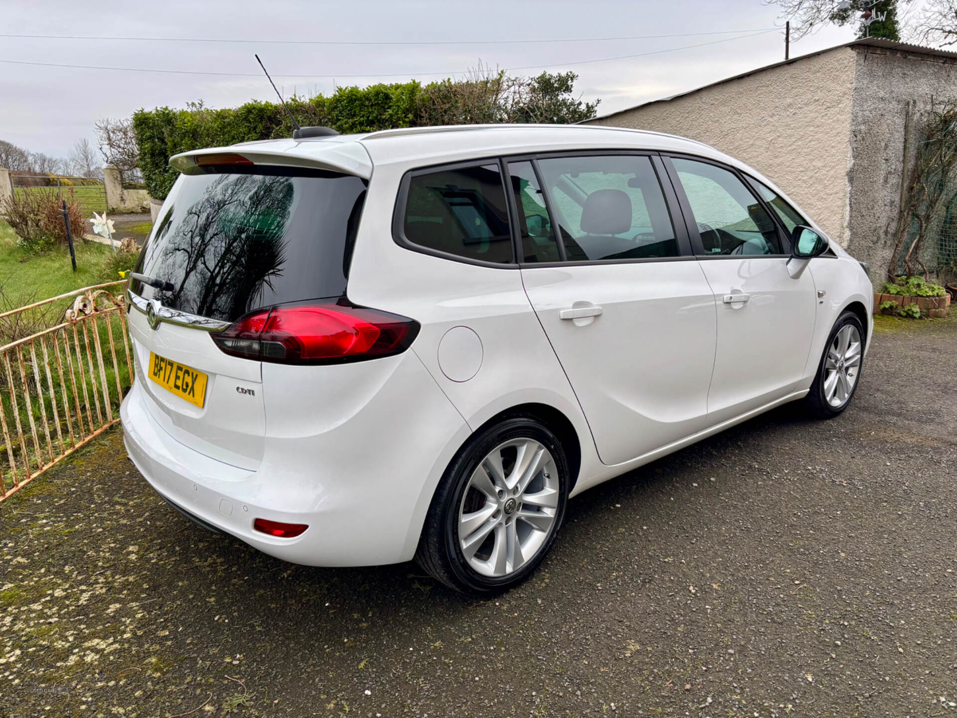 Feb 2017 Vauxhall Zafira 2.0 CDTi SRi 5dr