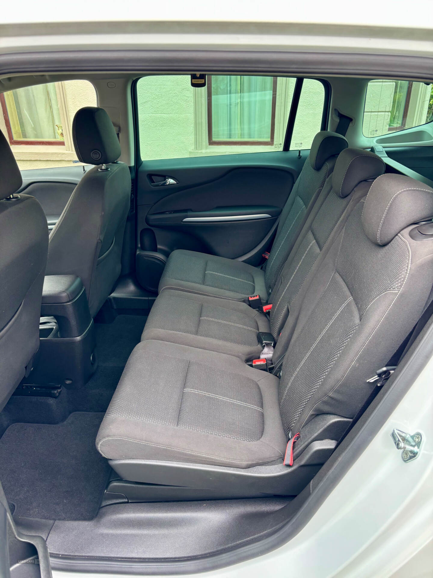 Feb 2017 Vauxhall Zafira 2.0 CDTi SRi 5dr