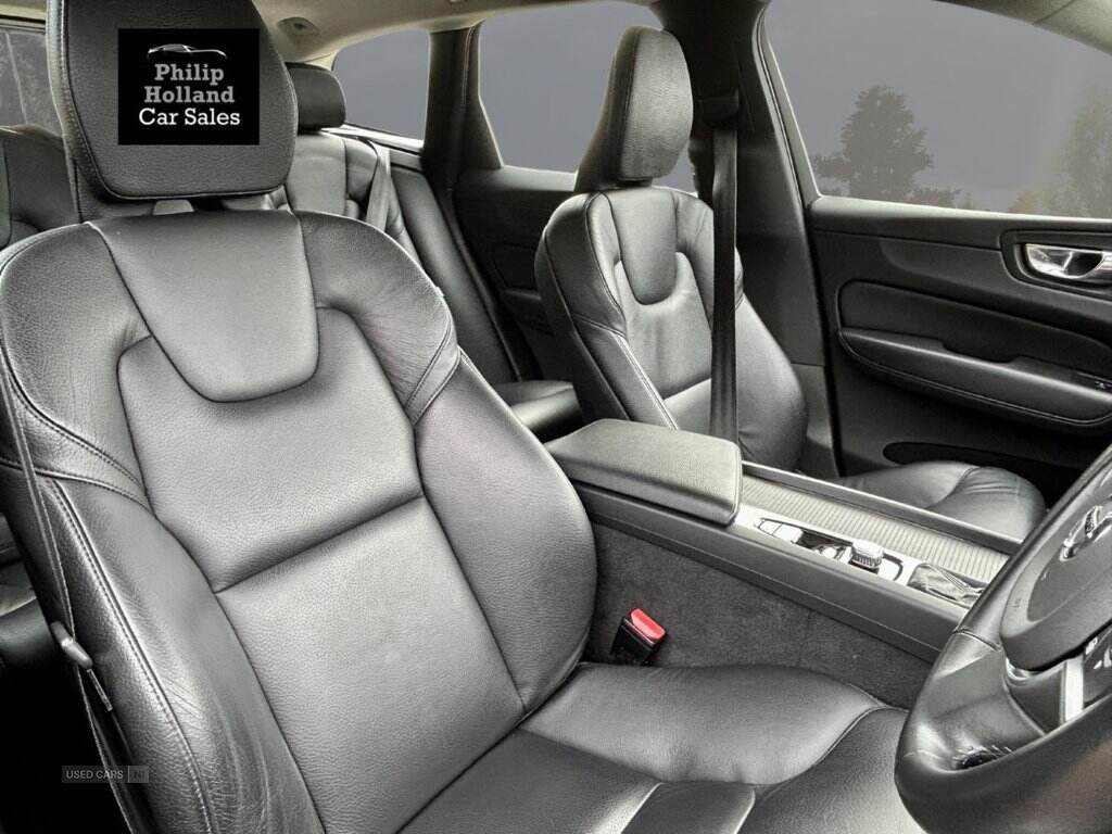May 2020 Volvo XC60 2.0 D4 Momentum 5dr Geartronic
