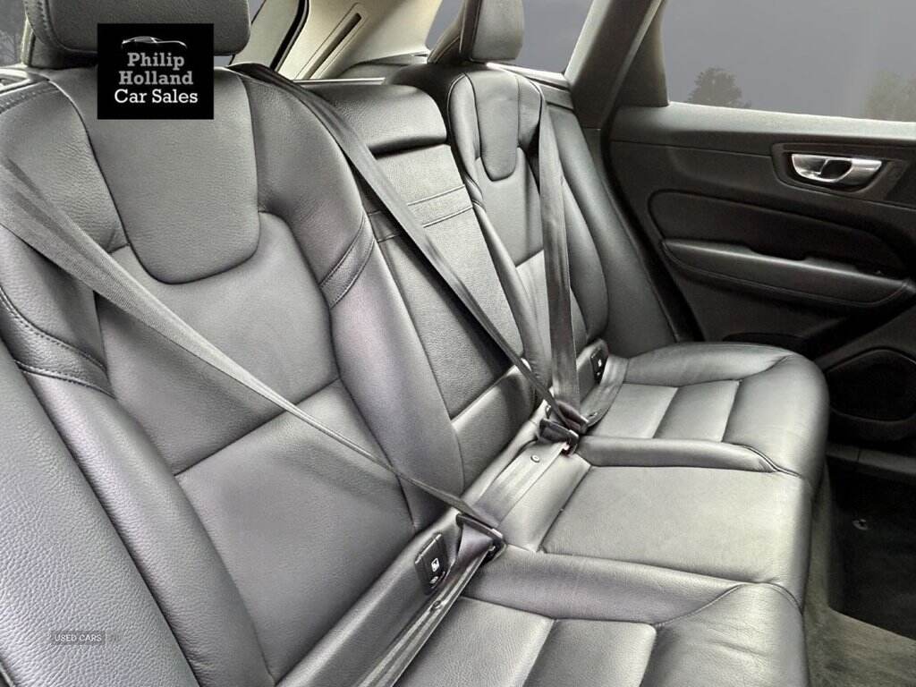 May 2020 Volvo XC60 2.0 D4 Momentum 5dr Geartronic