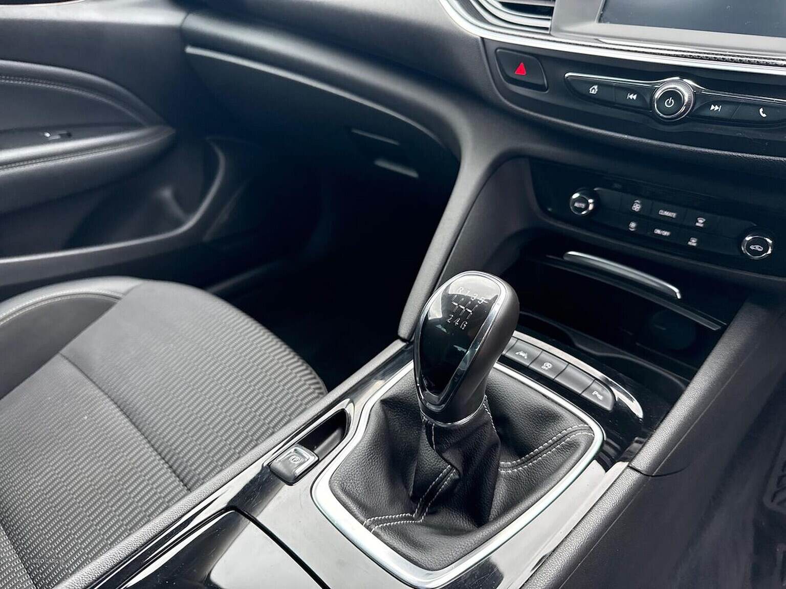 Feb 2018 Vauxhall Insignia 1.5T Sri 5Dr