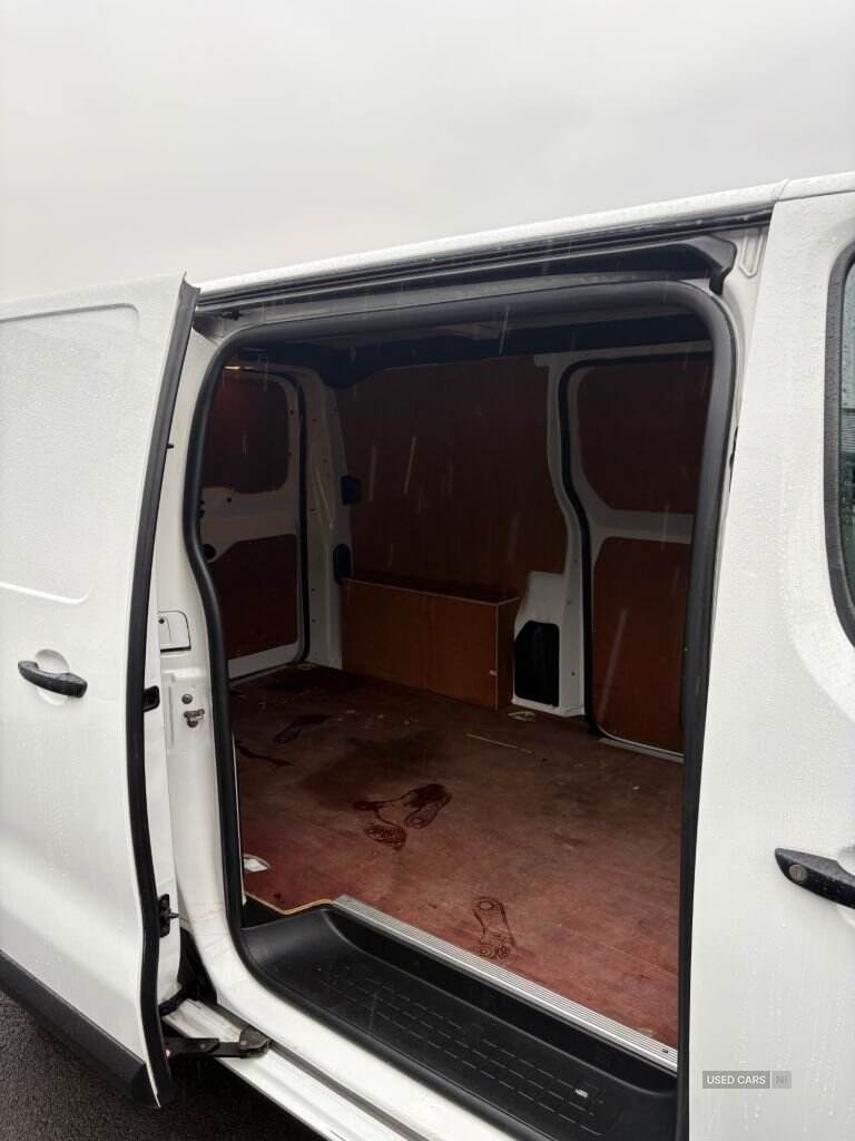 Oct 2020 Citroen Dispatch 1000 1.5 BlueHDi 100 Van Enterprise