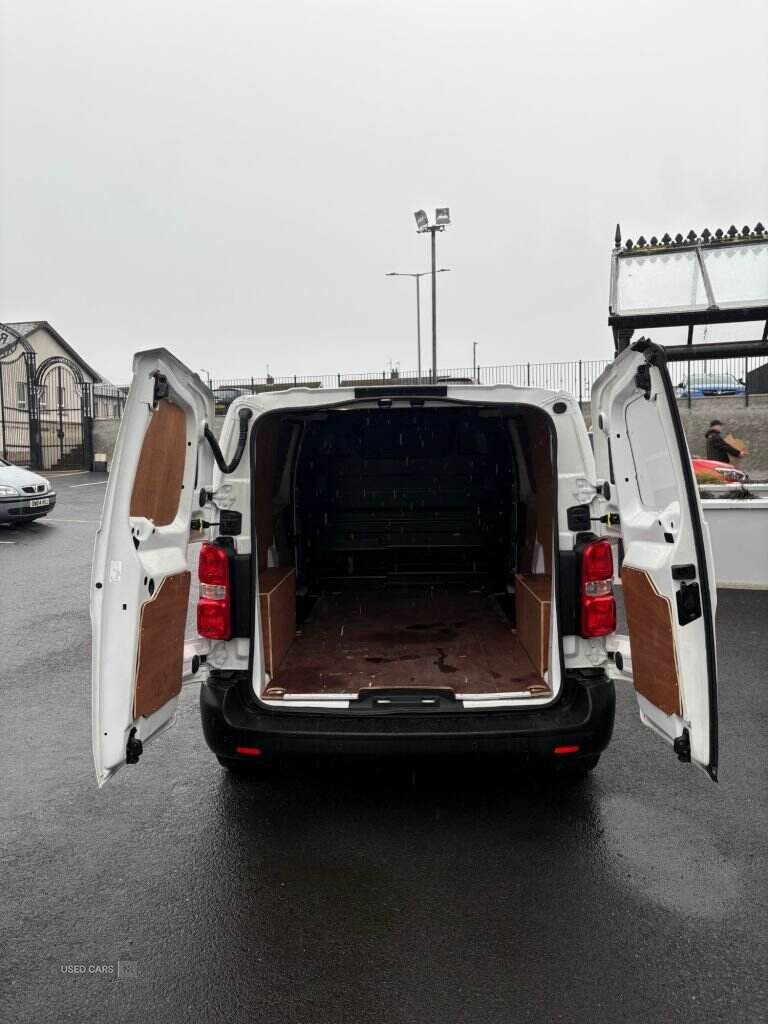Oct 2020 Citroen Dispatch 1000 1.5 BlueHDi 100 Van Enterprise