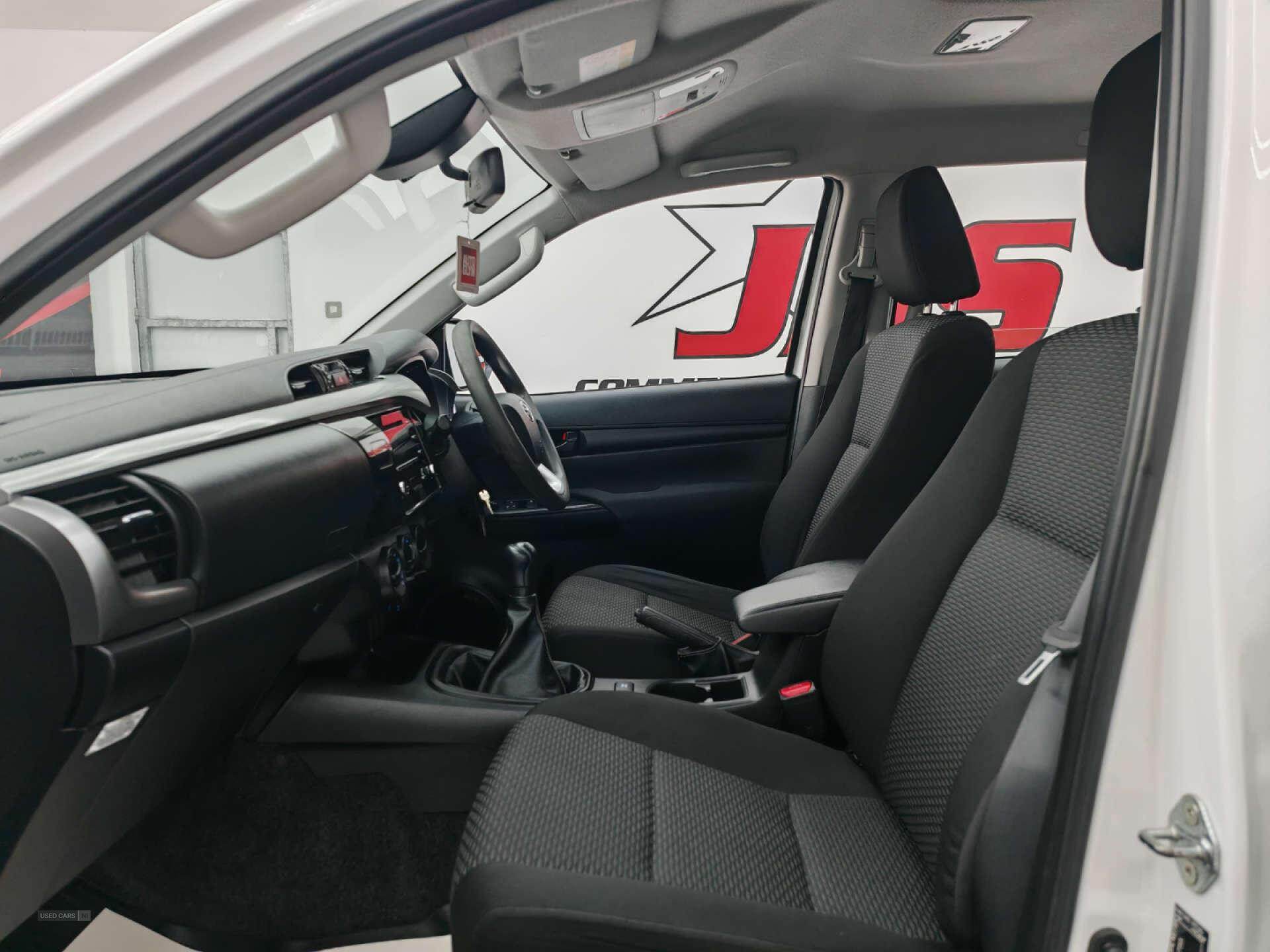 Mar 2021 Toyota Hilux Active D/Cab Pick Up 2.4 D-4D