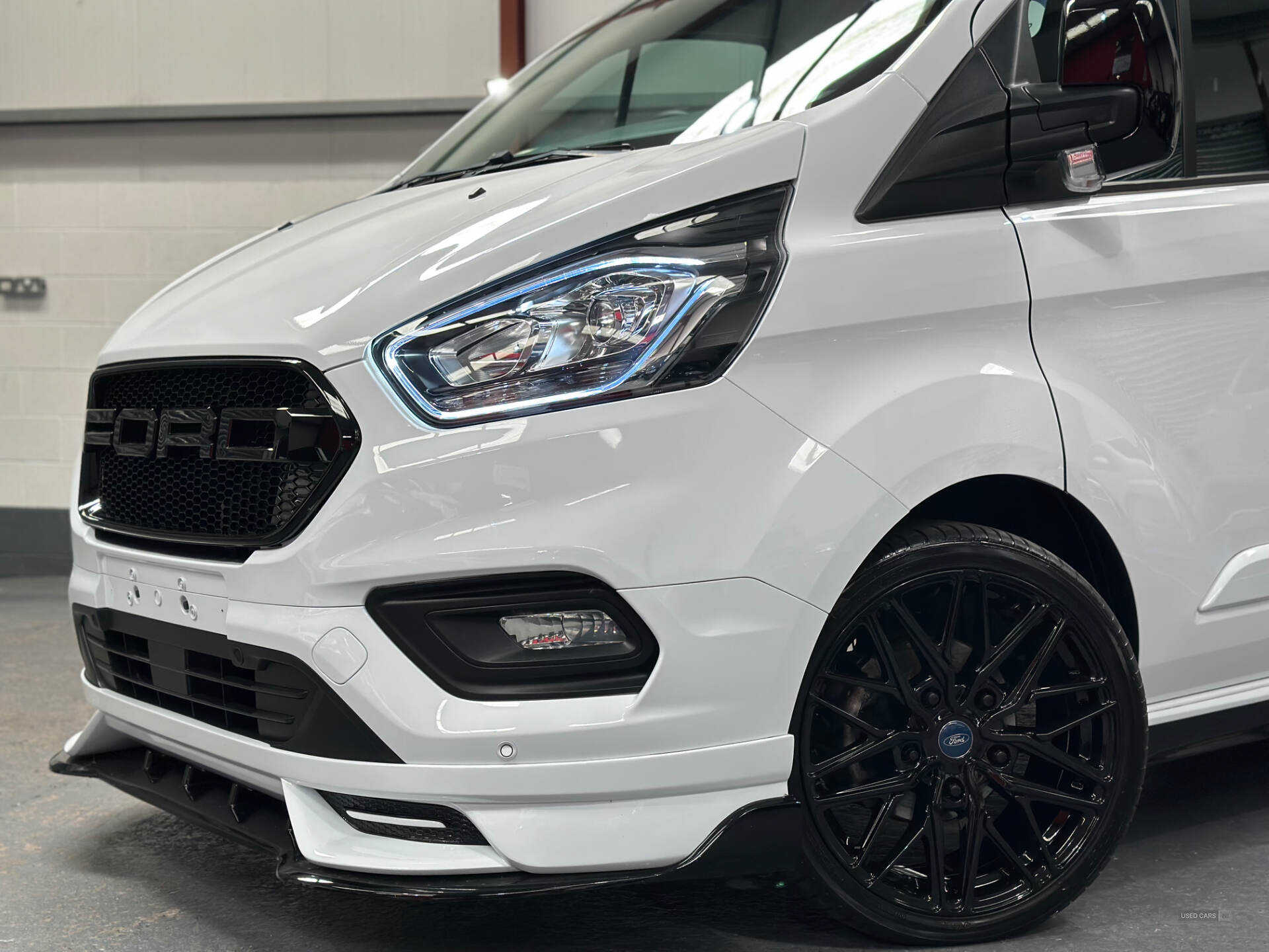 Nov 2021 Ford Transit Custom 2.0 EcoBlue 130ps Low Roof D/Cab Limited Van
