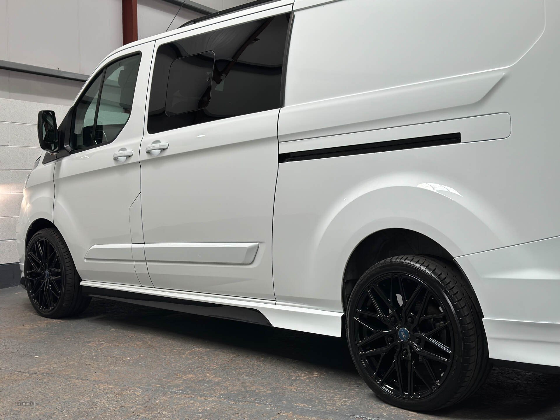 Nov 2021 Ford Transit Custom 2.0 EcoBlue 130ps Low Roof D/Cab Limited Van