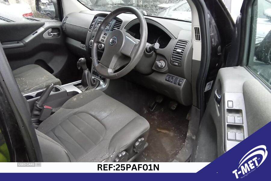 Jan 2011 Nissan Pathfinder 2.5 dCi Acenta 5dr