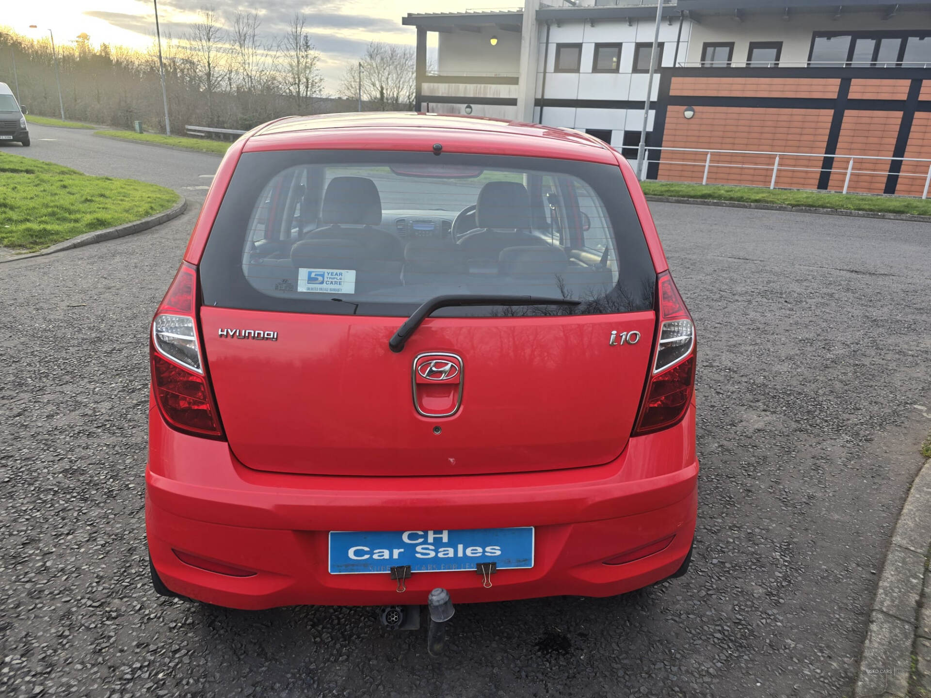 Hyundai i10 HATCHBACK in Down