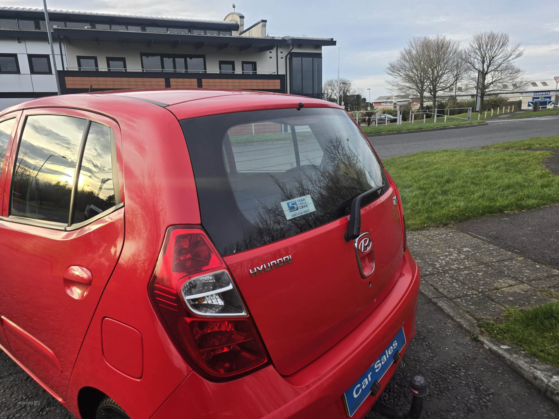 Hyundai i10 HATCHBACK in Down