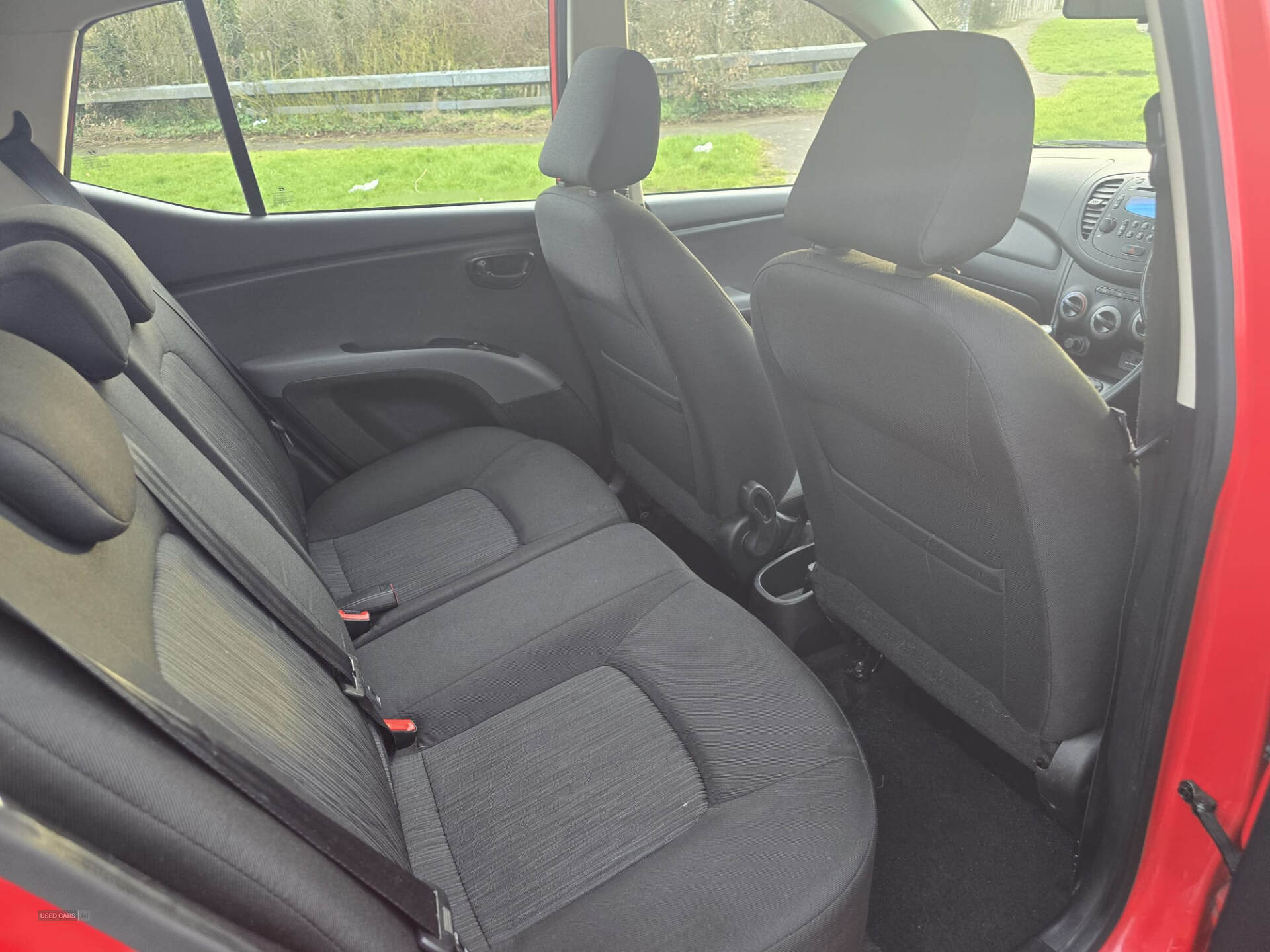 Hyundai i10 HATCHBACK in Down