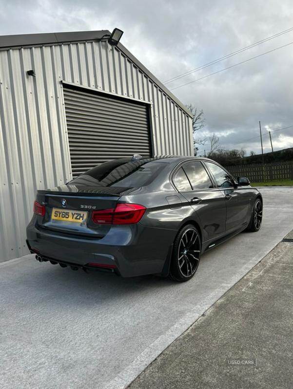 Dec 2015 BMW 3 Series 330d xDrive M Sport 4dr Step Auto