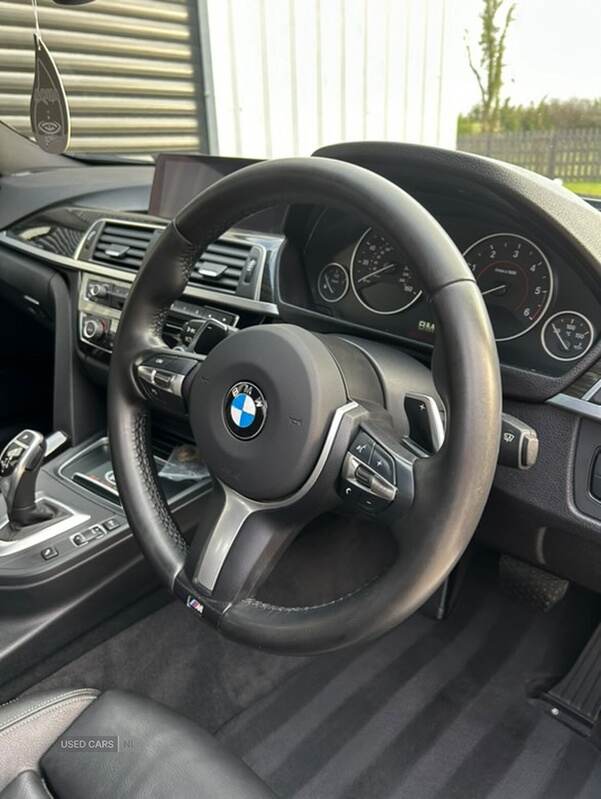 Dec 2015 BMW 3 Series 330d xDrive M Sport 4dr Step Auto