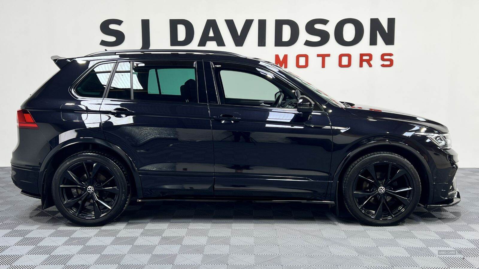 Jun 2022 Volkswagen Tiguan 2.0 TDI R-Line 5dr DSG