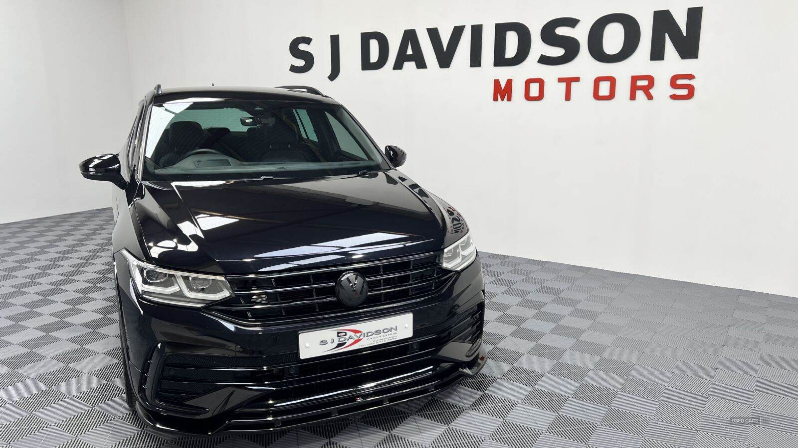Jun 2022 Volkswagen Tiguan 2.0 TDI R-Line 5dr DSG