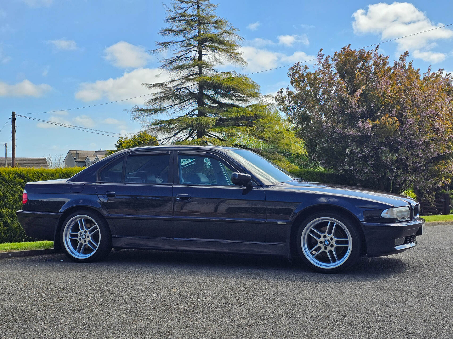 Apr 2000 BMW 7 Series 740i L V8 4dr Auto