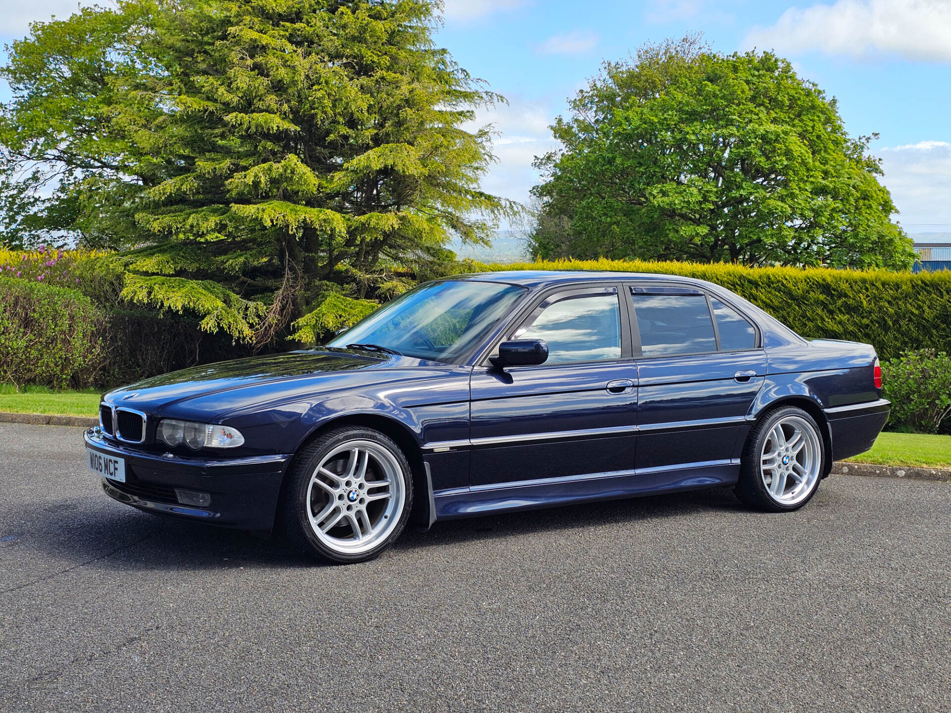 Apr 2000 BMW 7 Series 740i L V8 4dr Auto