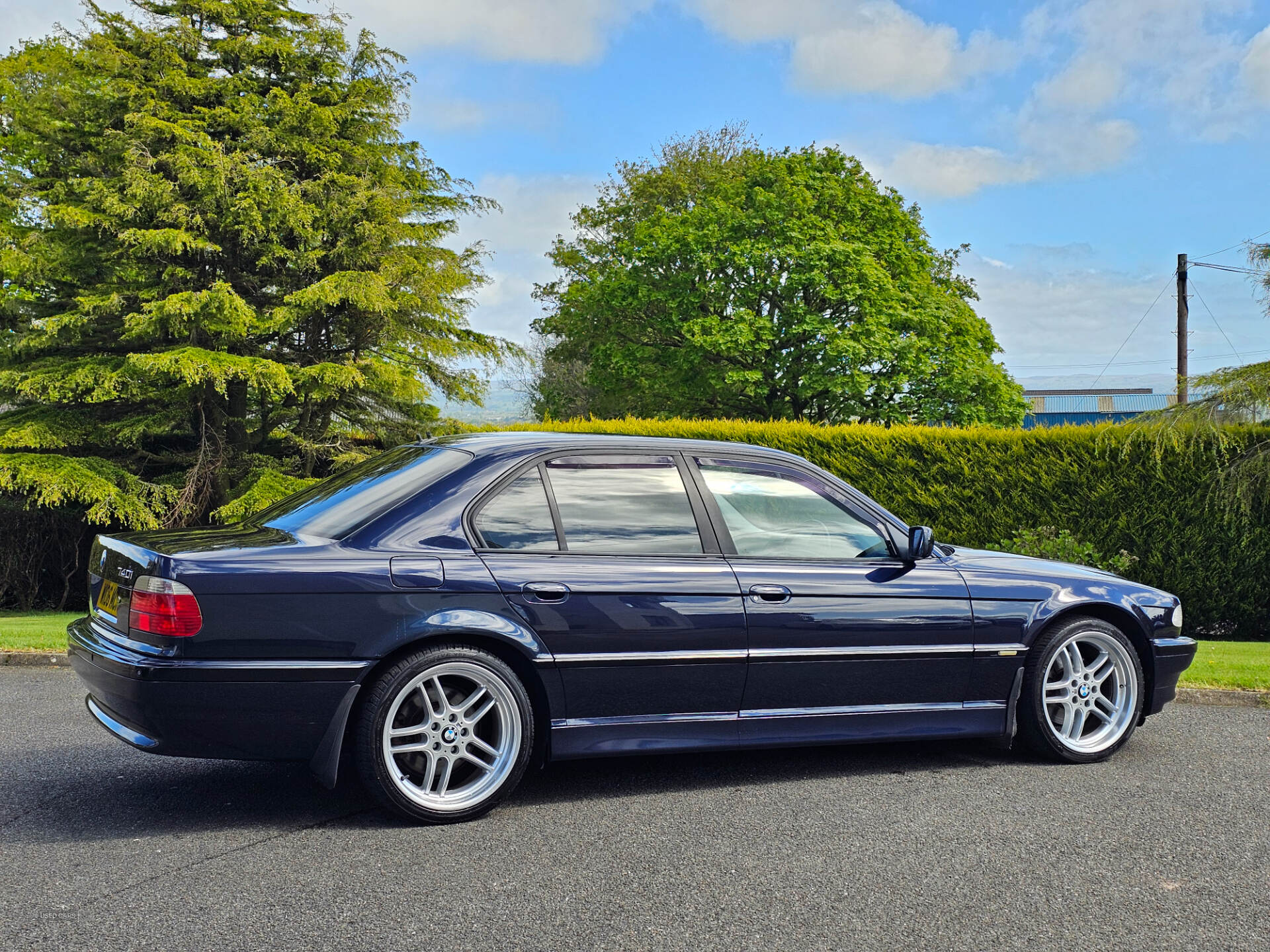 Apr 2000 BMW 7 Series 740i L V8 4dr Auto