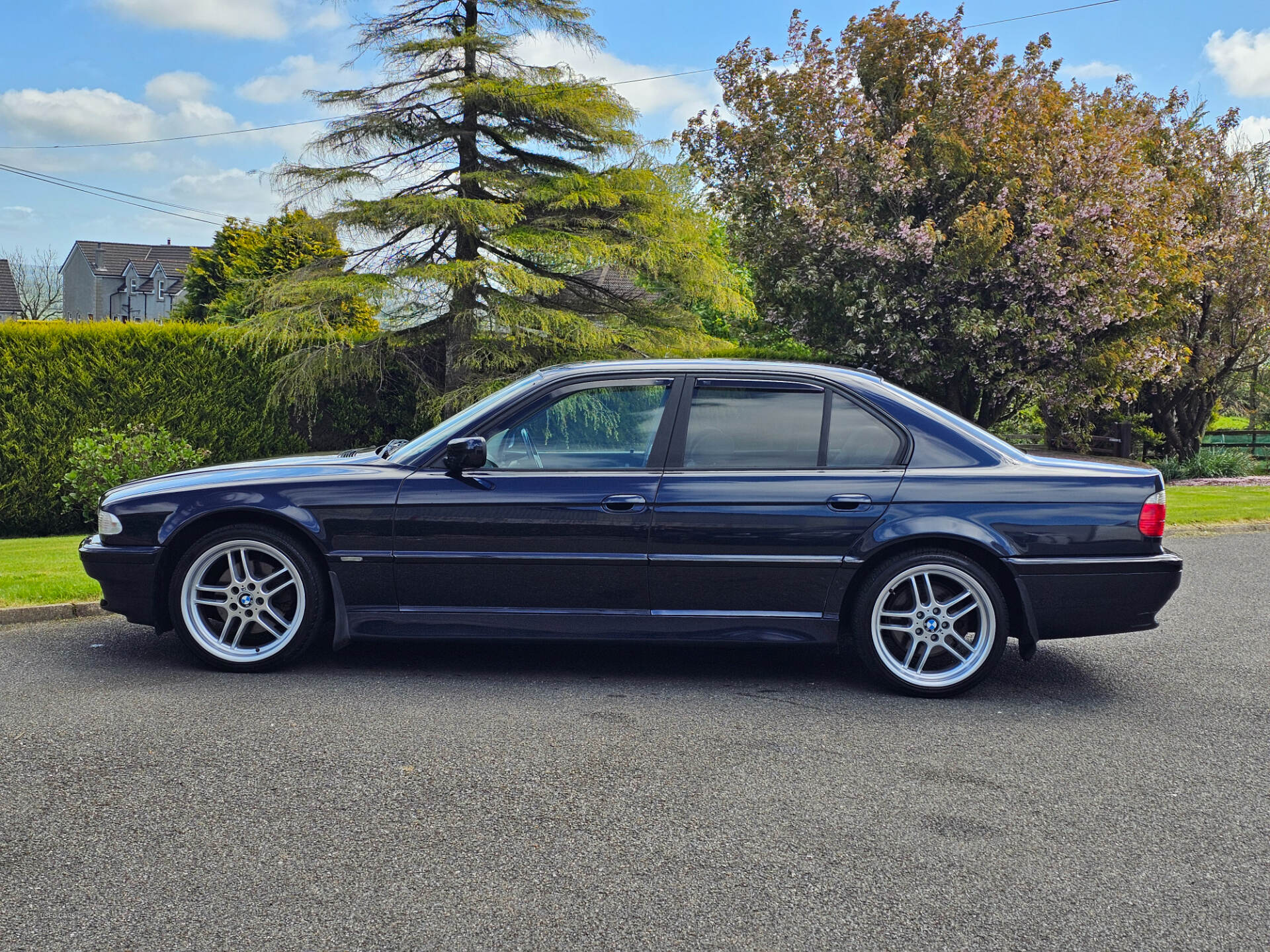 Apr 2000 BMW 7 Series 740i L V8 4dr Auto
