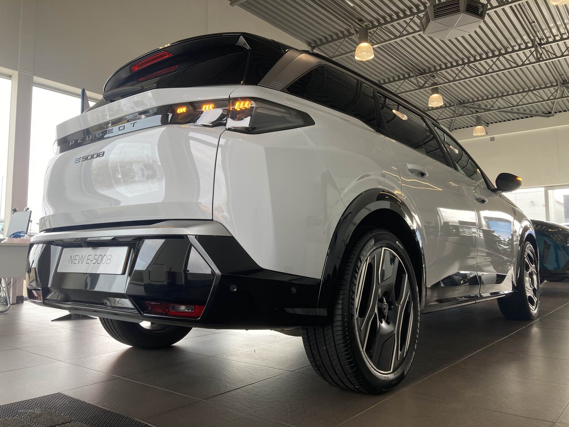 Sep 2024 Peugeot 5008 157kW GT 73kWh 5dr Auto