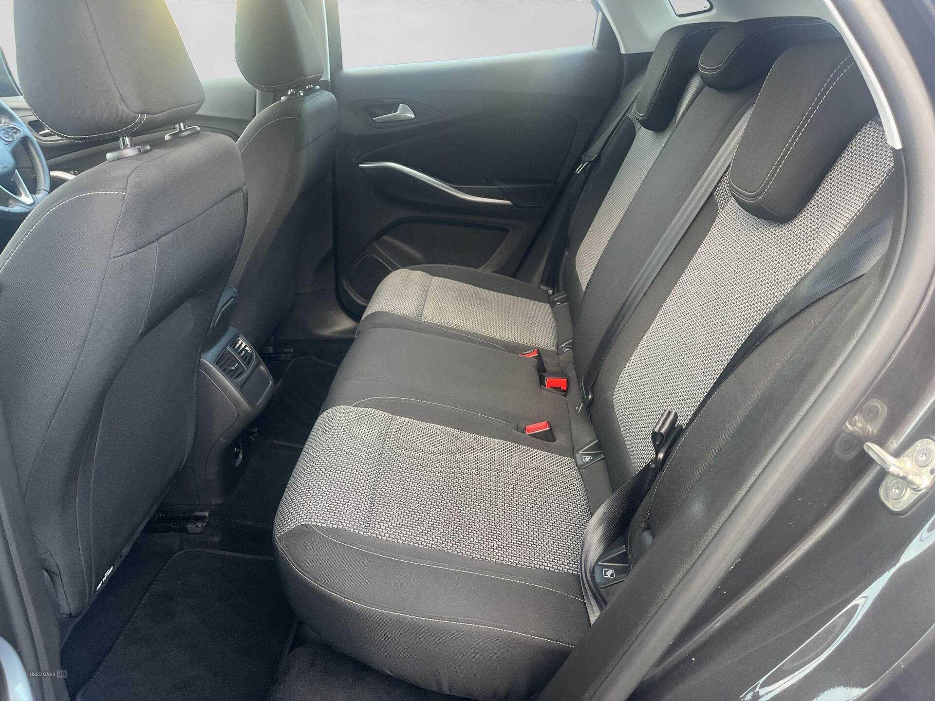 Jan 2020 Vauxhall Grandland X 1.5 Turbo D SE 5dr