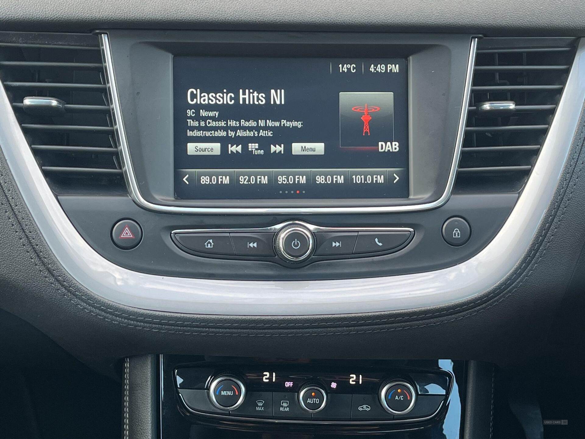 Jan 2020 Vauxhall Grandland X 1.5 Turbo D SE 5dr
