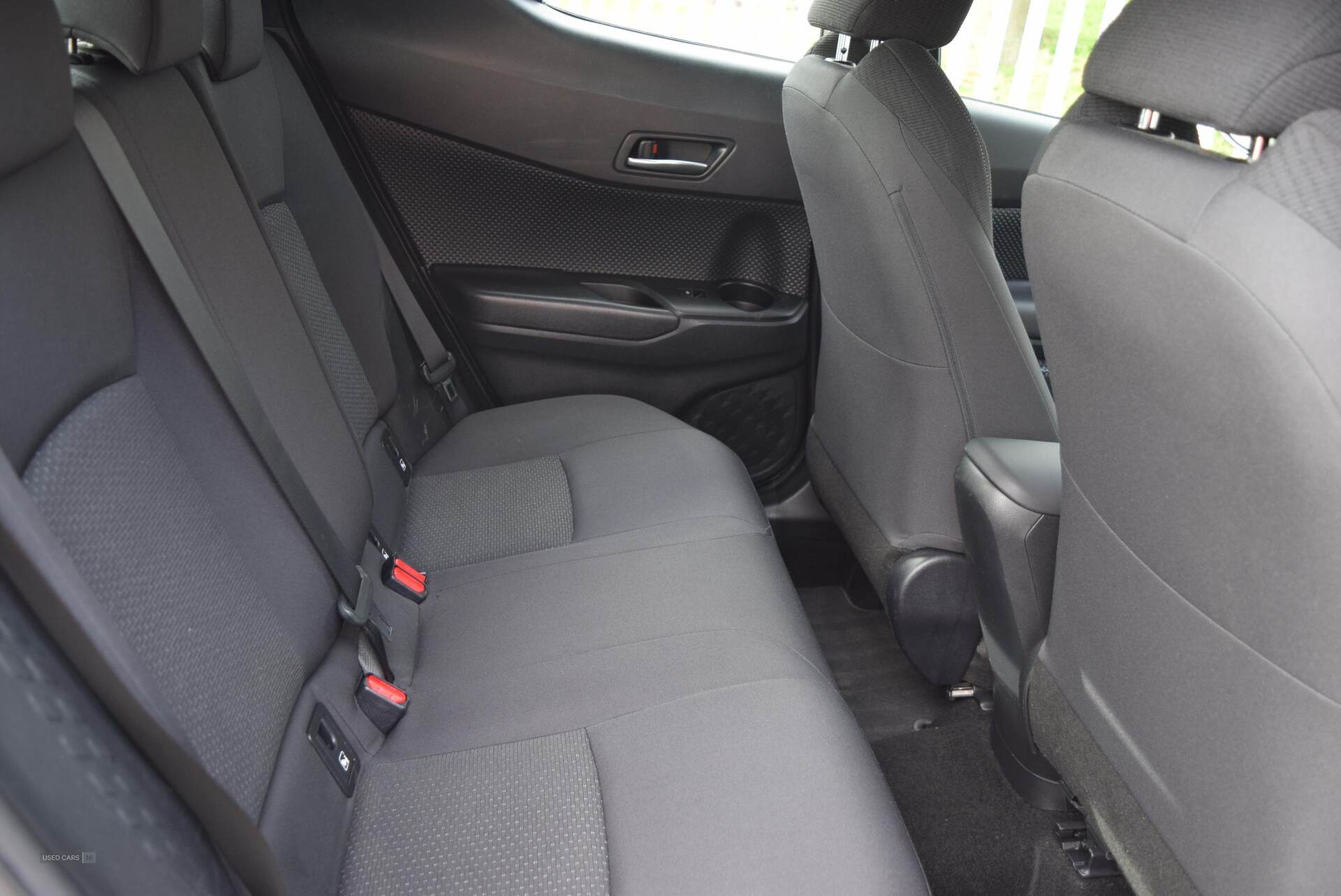Jan 2018 Toyota C-HR 1.2T Icon 5dr