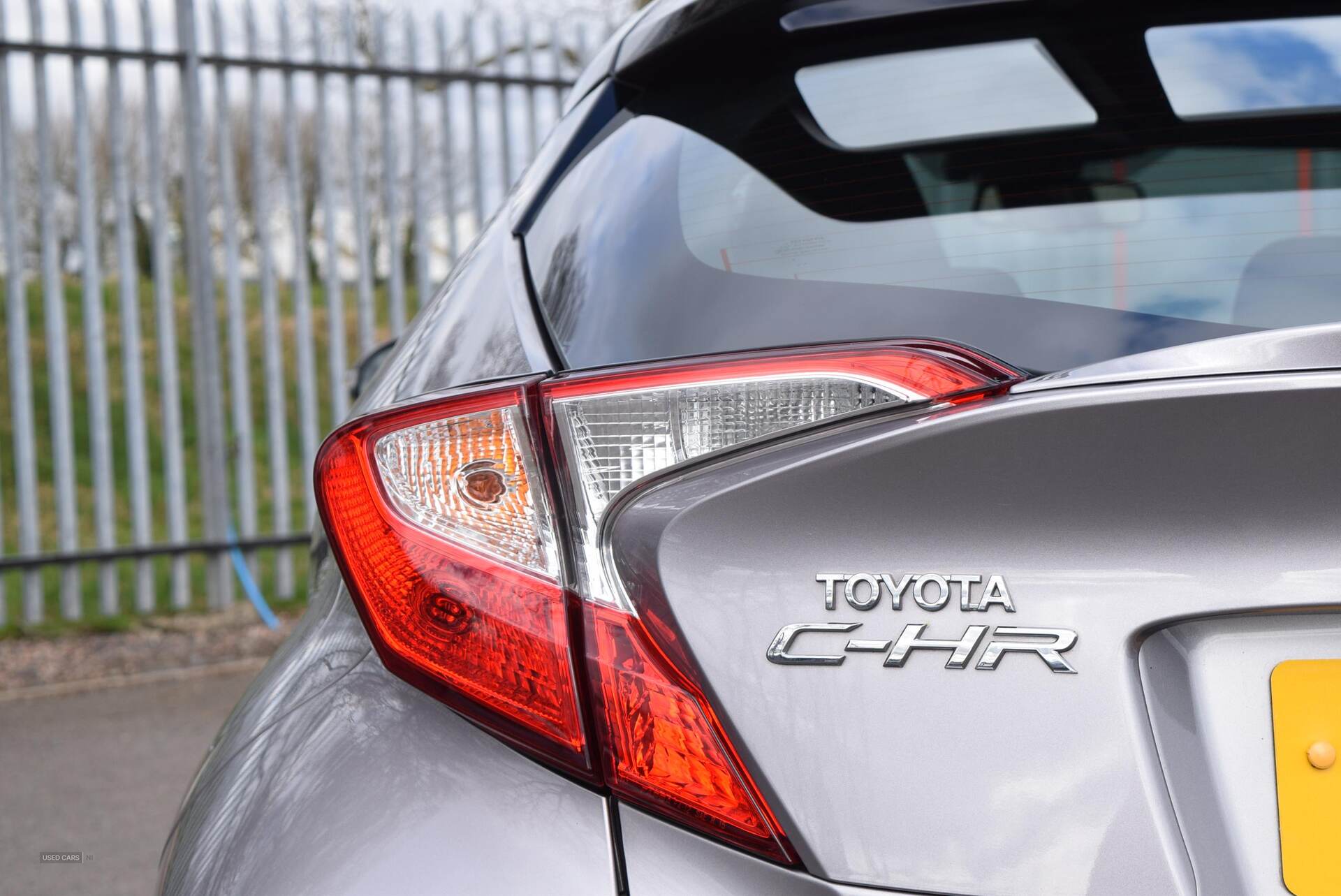 Jan 2018 Toyota C-HR 1.2T Icon 5dr