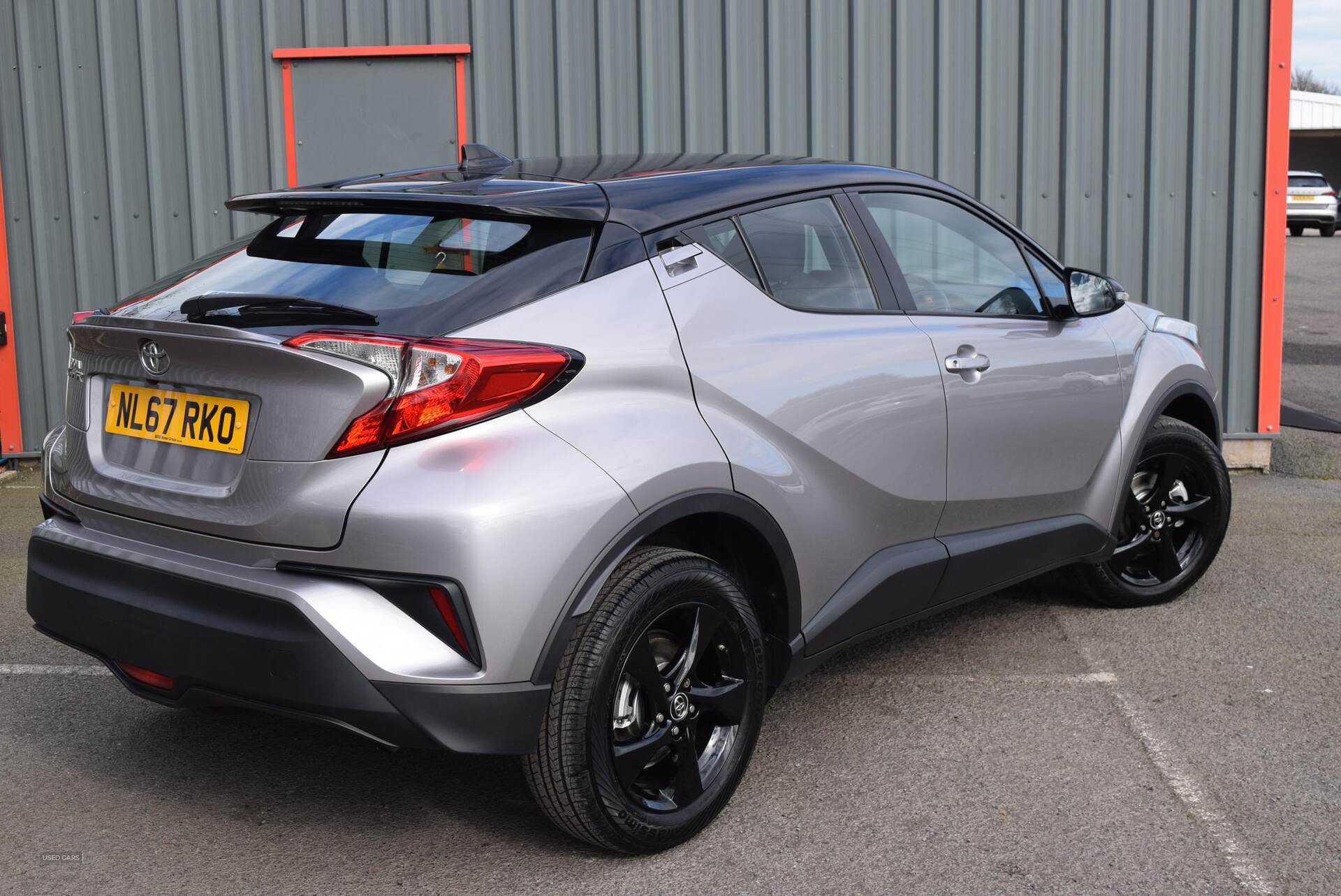 Jan 2018 Toyota C-HR 1.2T Icon 5dr