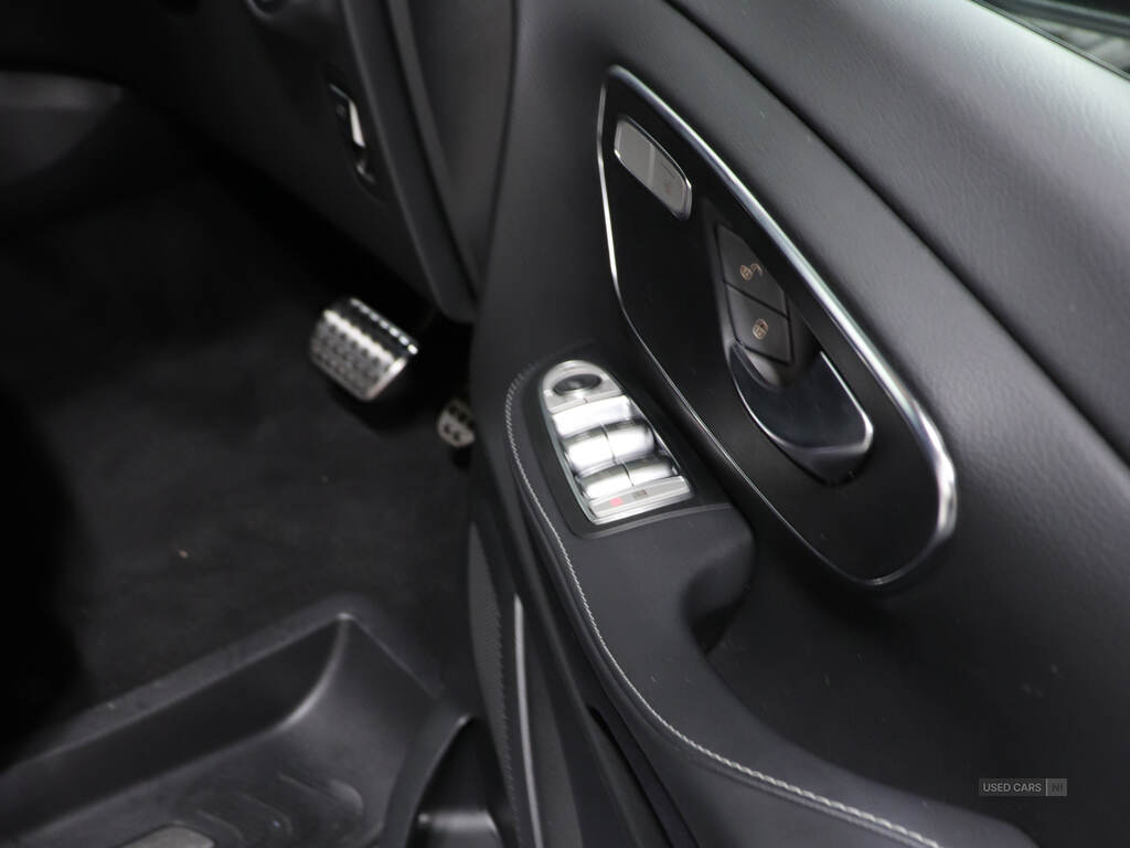 Feb 2024 Mercedes-Benz V Class V220 d AMG Line 5dr 9G-Tronic [Extra Long]
